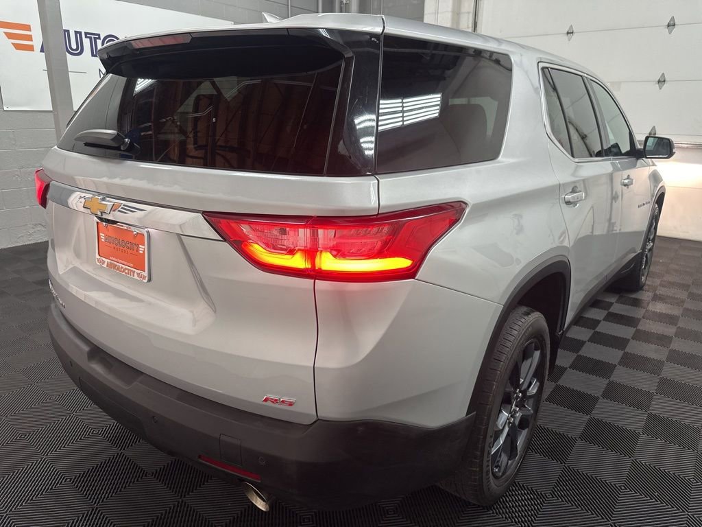 Used 2021 Chevrolet Traverse RS AWD/4WD image 9