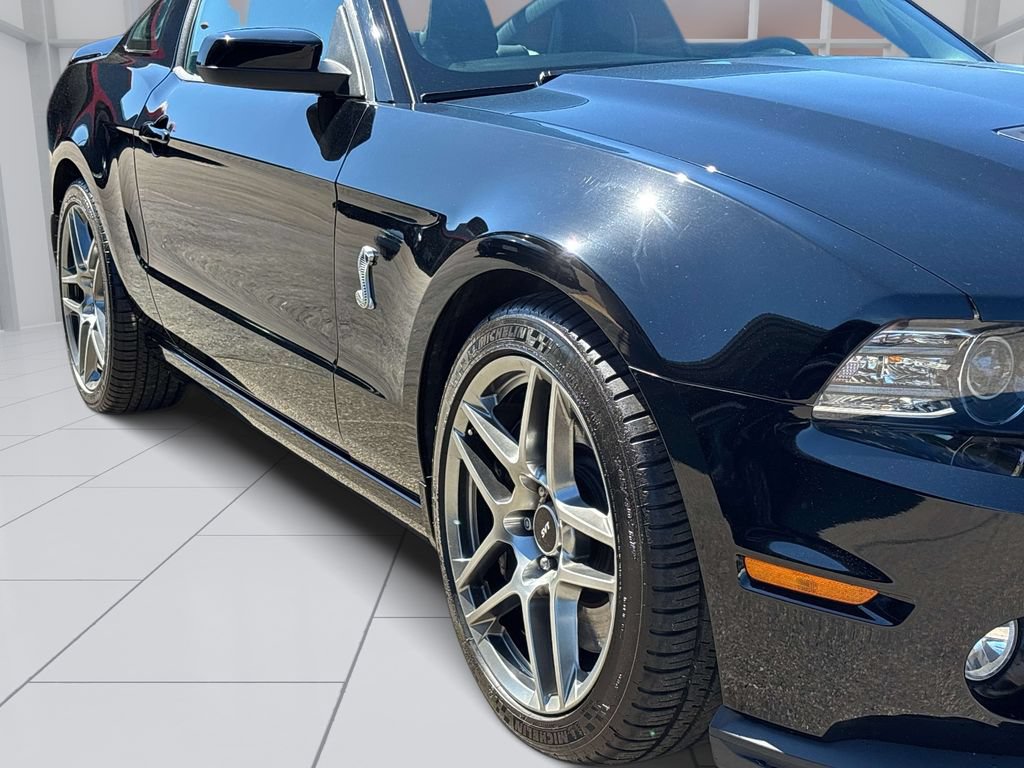 Used 2013 Ford Mustang Shelby GT500 RWD image 28