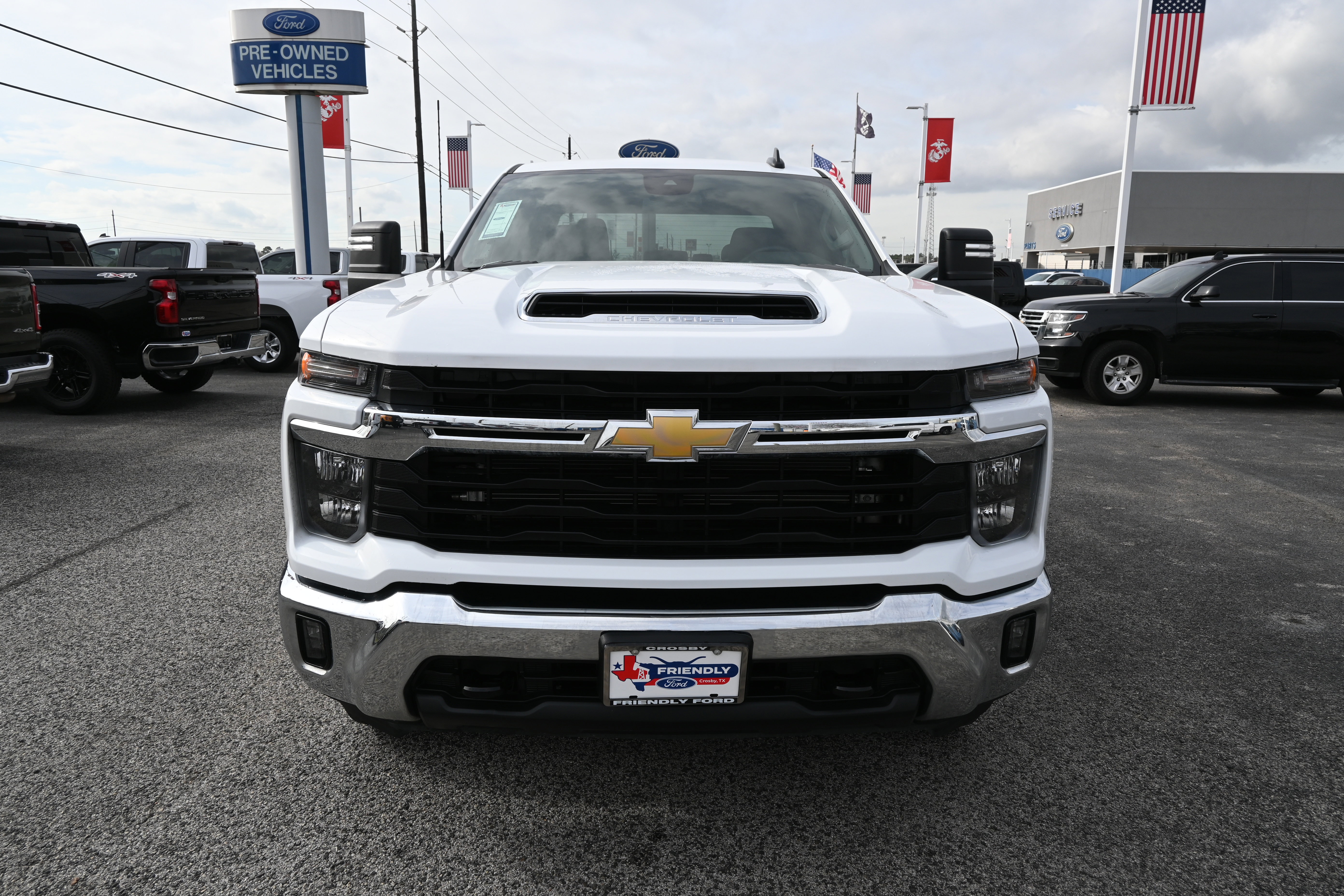 Used 2025 Chevrolet Silverado 2500 LT w/ Convenience Package image 8