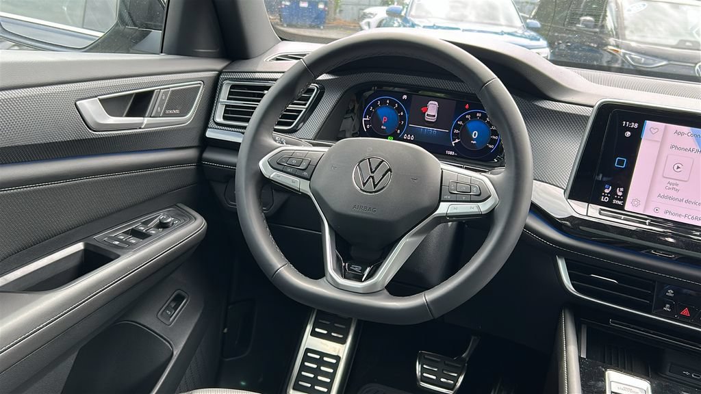 Used 2026 Volkswagen Atlas Cross Sport SEL Premium R-Line AWD/4WD image 24