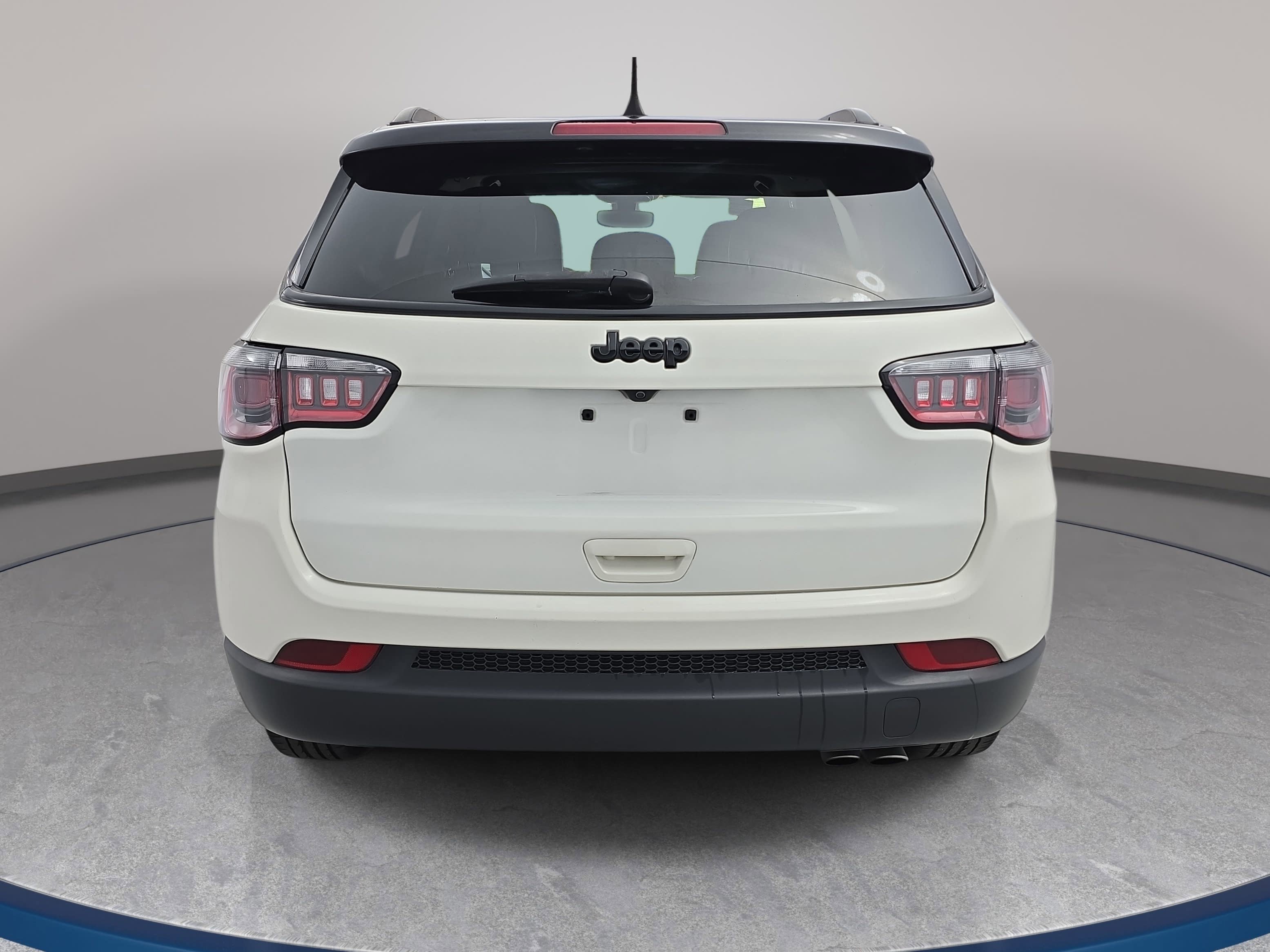 Used 2021 Jeep Compass Latitude image 6