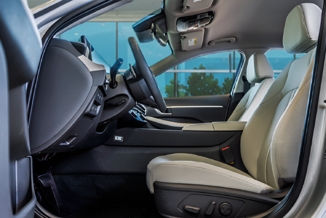 Certified 2025 Hyundai Sonata SEL FWD image 38
