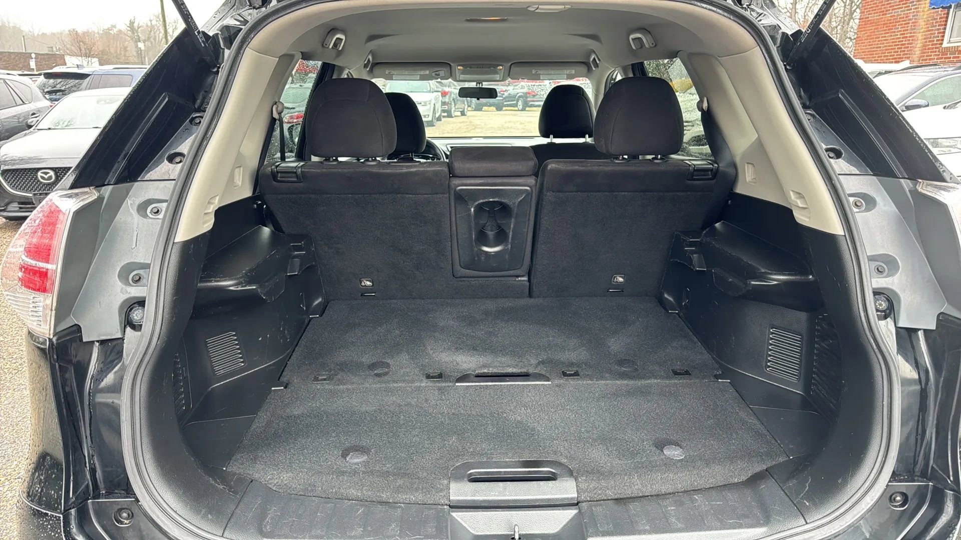 Used 2015 Nissan Rogue SV image 14