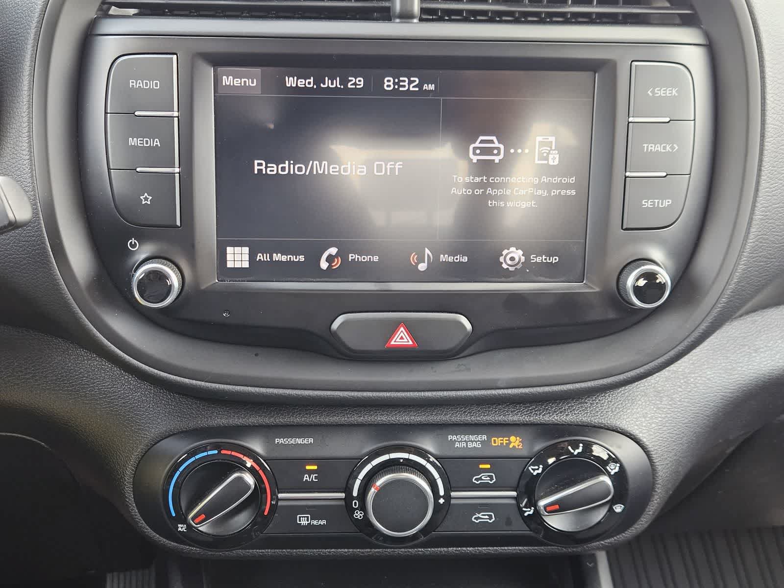 Used 2023 Kia Soul LX w/ Option Group 015 FWD image 15