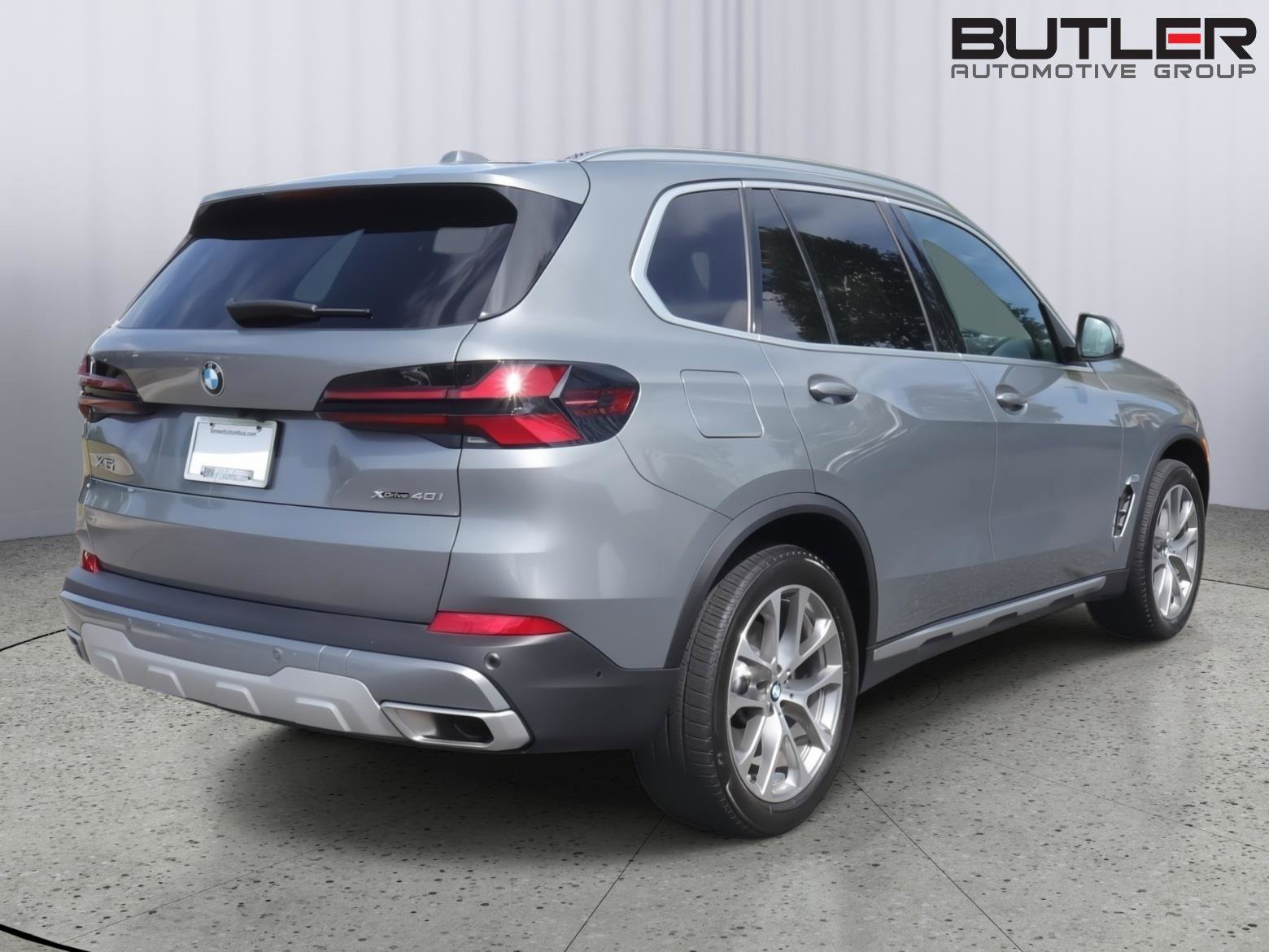 Used 2024 BMW X5 xDrive40i w/ Parking Assistance Package image 7
