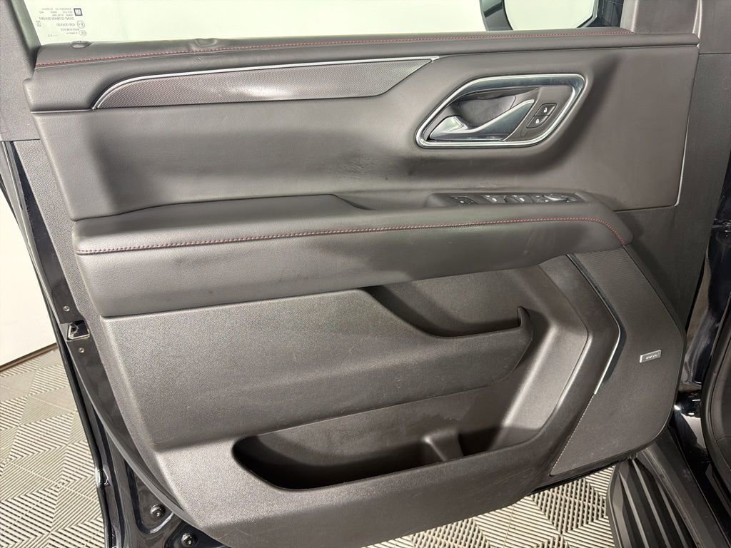 Used 2023 Chevrolet Suburban RST w/ Luxury Package image 10