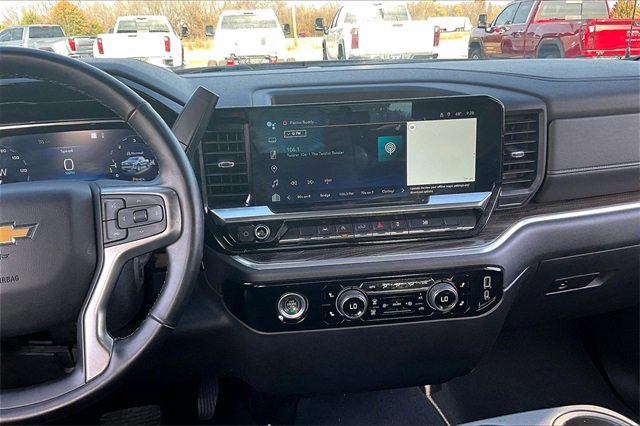 Used 2023 Chevrolet Silverado 1500 LT image 10