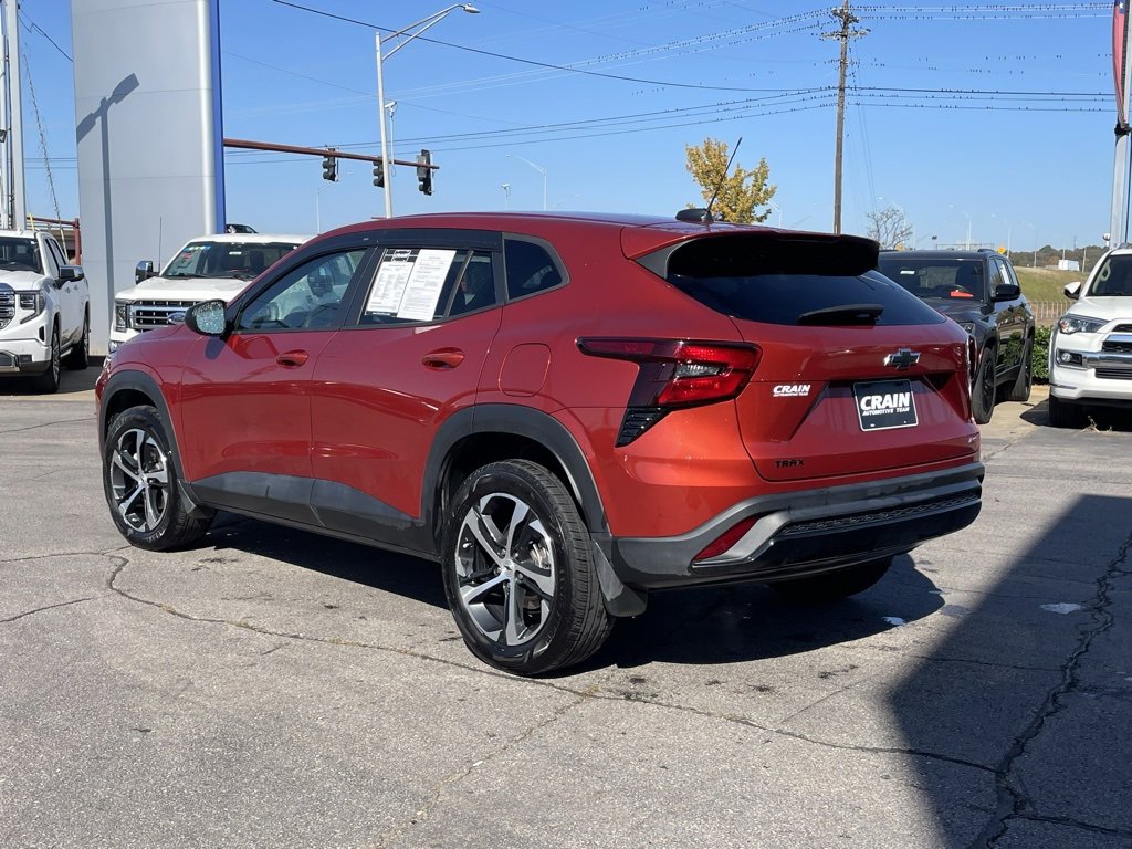 Used 2024 Chevrolet Trax RS image 5