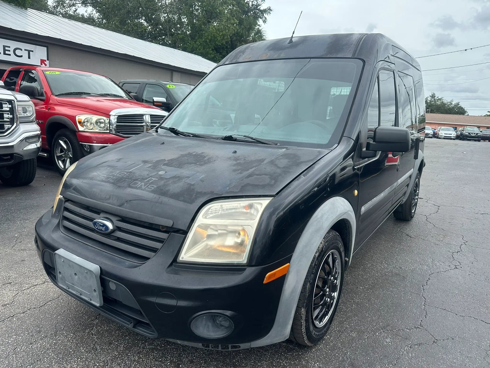 Used 2012 Ford Transit Connect XLT FWD image 2
