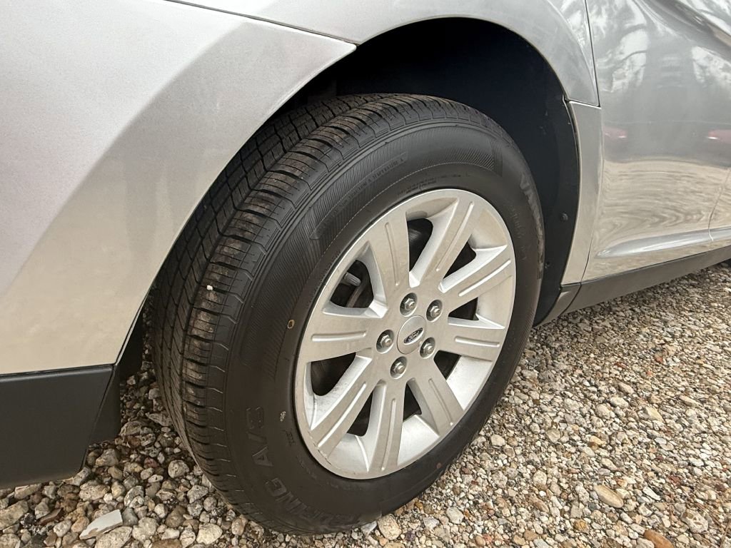 Used 2012 Ford Taurus SE image 34