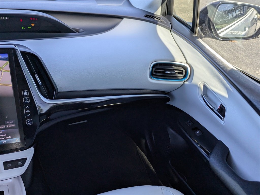Used 2018 Toyota Prius Four image 18