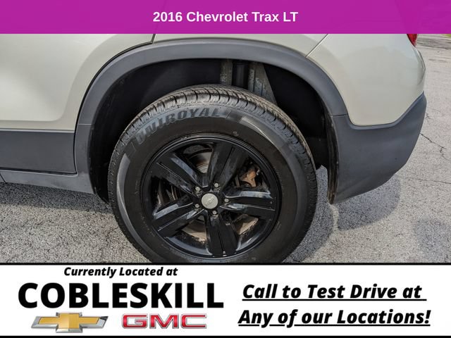 Used 2016 Chevrolet Trax LT w/ LT Convenience Package AWD/4WD image 33