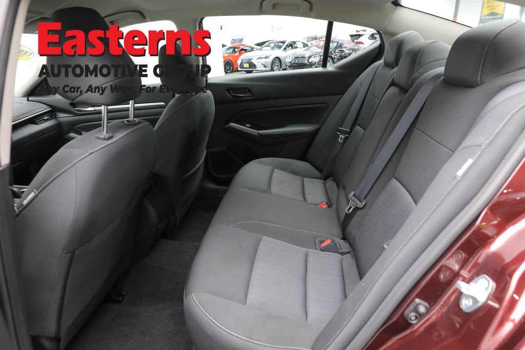Used 2023 Nissan Altima 2.5 SV FWD image 21