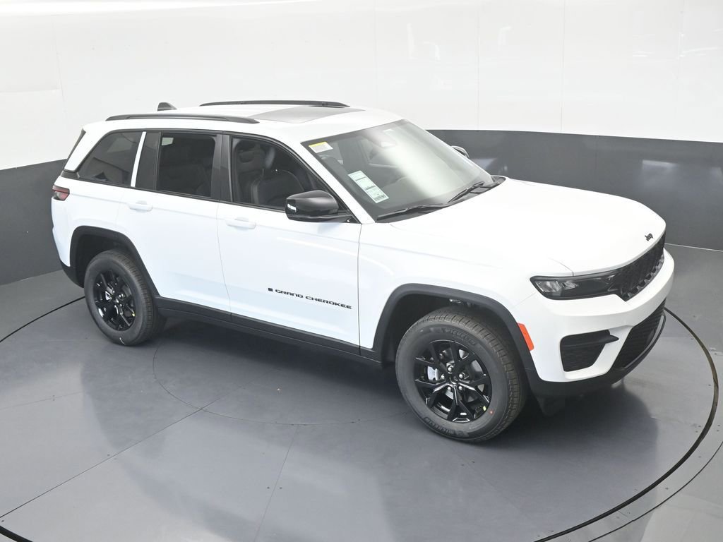 New 2025 Jeep Grand Cherokee Altitude image 48
