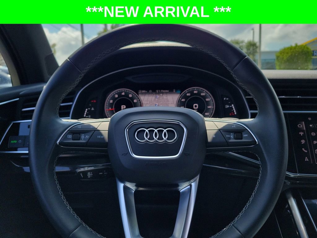 Used 2025 Audi Q7 2.0T Premium w/ Convenience Plus Package AWD/4WD image 8