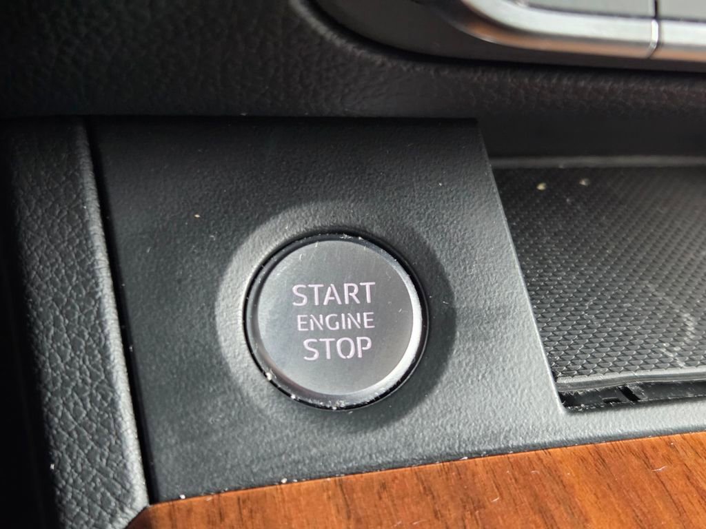 Used 2023 Audi Q5 2.0T Premium w/ Convenience Package AWD/4WD image 8