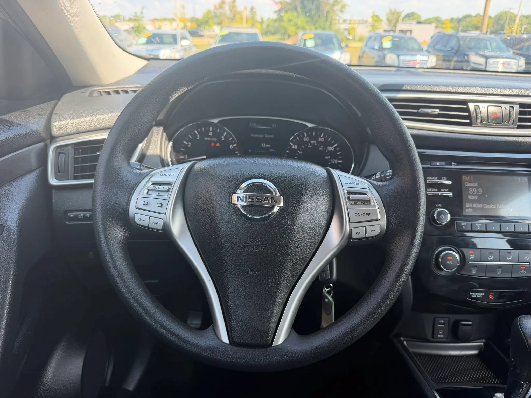 Used 2014 Nissan Rogue S FWD image 21