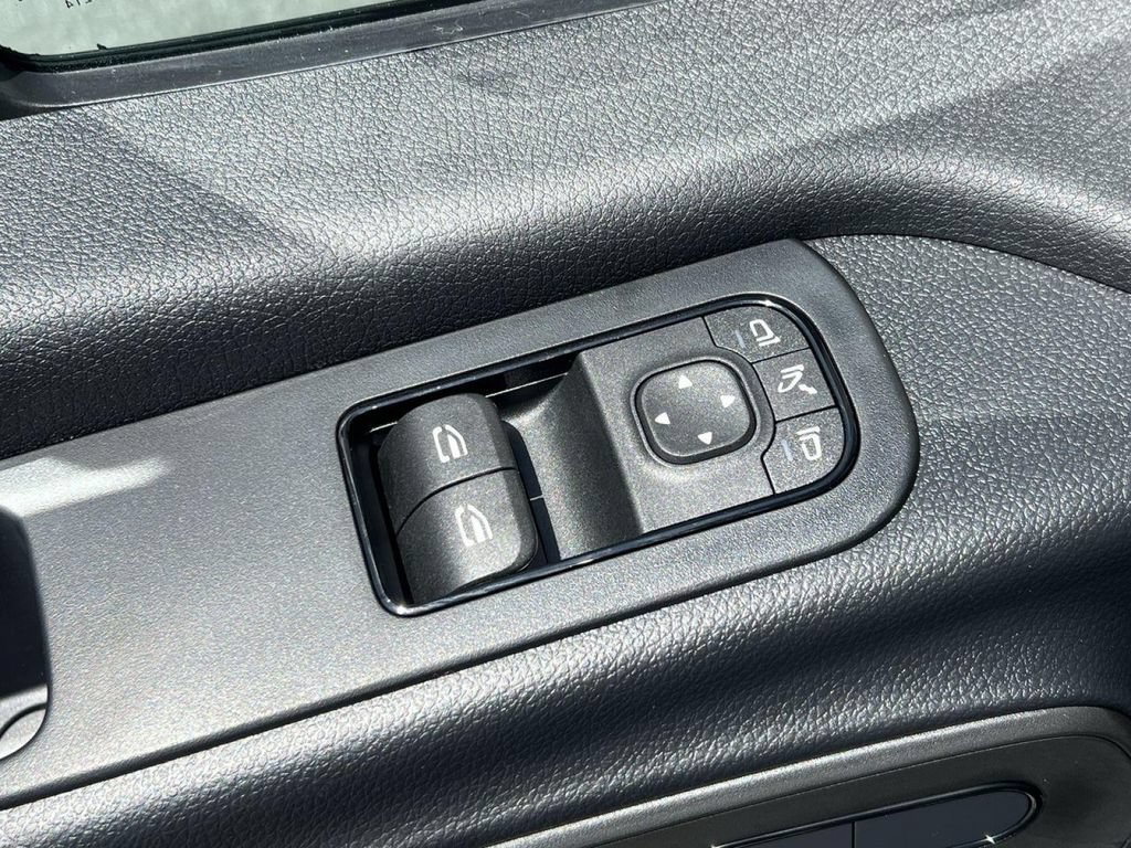 Certified 2025 Mercedes-Benz Sprinter 2500 image 13