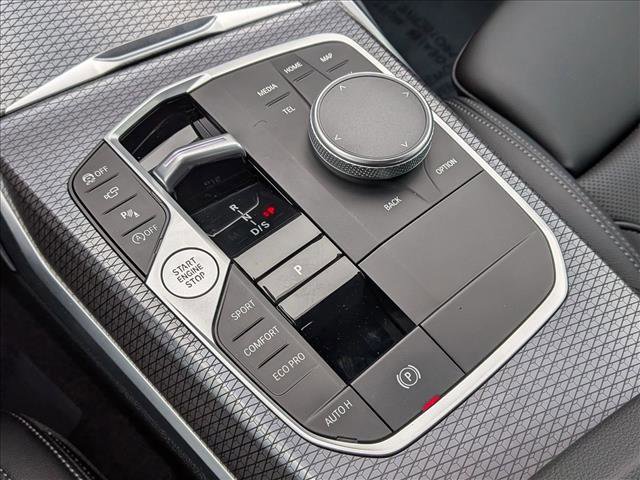 Certified 2025 BMW 330i xDrive Sedan w/ Convenience Package image 13