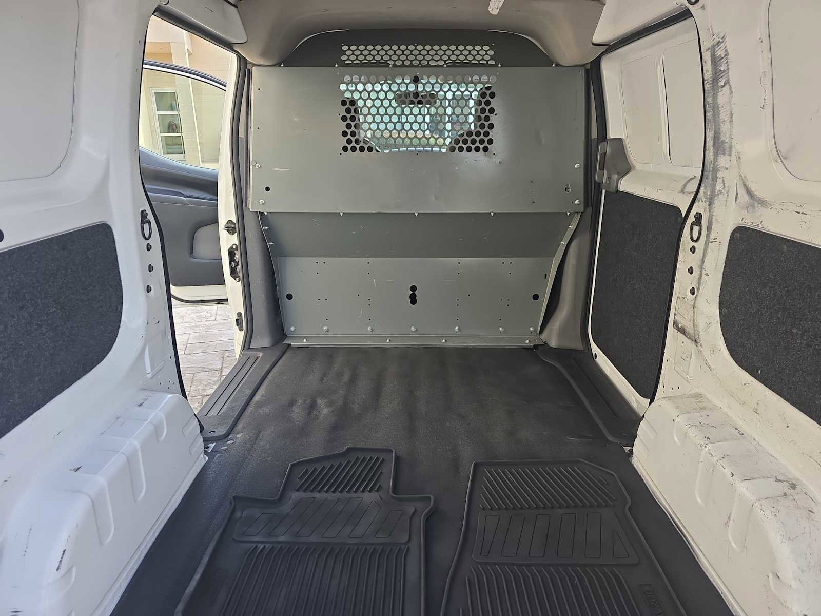 Used 2021 Nissan NV200 S w/ Back Door Glass Package image 24