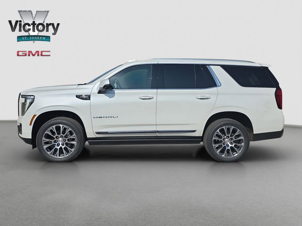 Used 2025 GMC Yukon Denali Ultimate w/ LPO, Floor Liner Package image 6