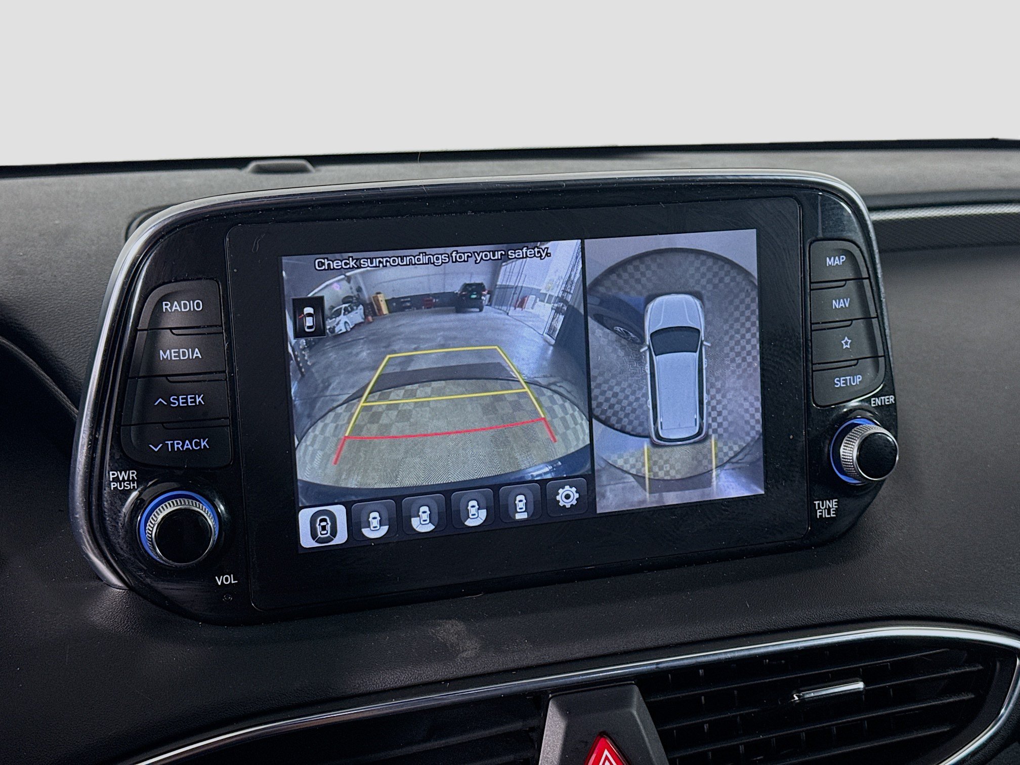 Used 2020 Hyundai Santa Fe Limited FWD image 19