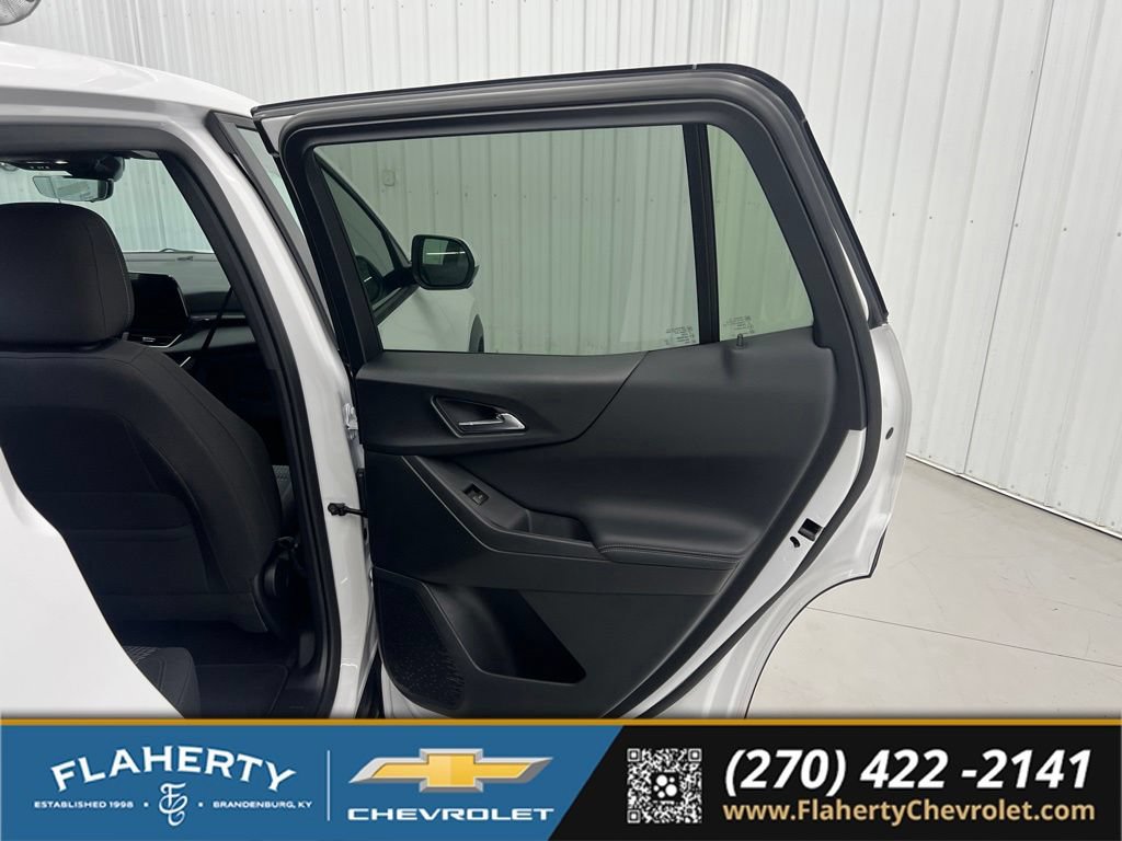New 2026 Chevrolet Equinox LT w/ Safety and Technology Package AWD/4WD image 12