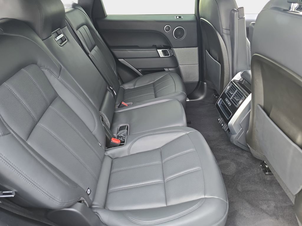 Used 2020 Land Rover Range Rover Sport HSE Dynamic image 13