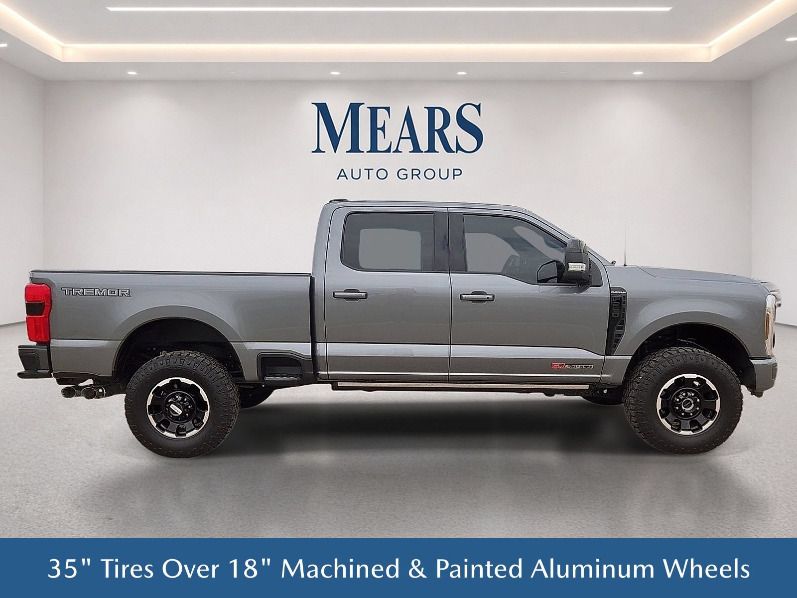 Used 2025 Ford F250 Platinum w/ Tremor Off-Road Package AWD/4WD image 7