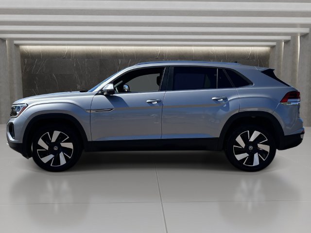 Used 2026 Volkswagen Atlas Cross Sport SE AWD/4WD image 2