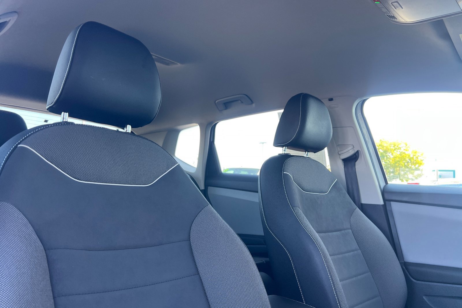 Used 2023 Volkswagen Taos SE image 14