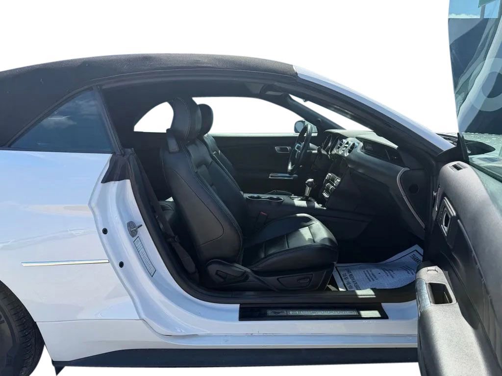 Used 2022 Ford Mustang Premium image 27