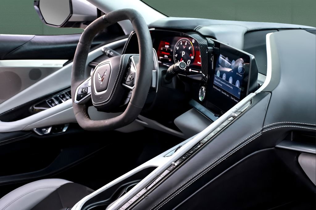 Used 2023 Chevrolet Corvette Stingray Premium Conv w/ Z51 Performance Package image 27