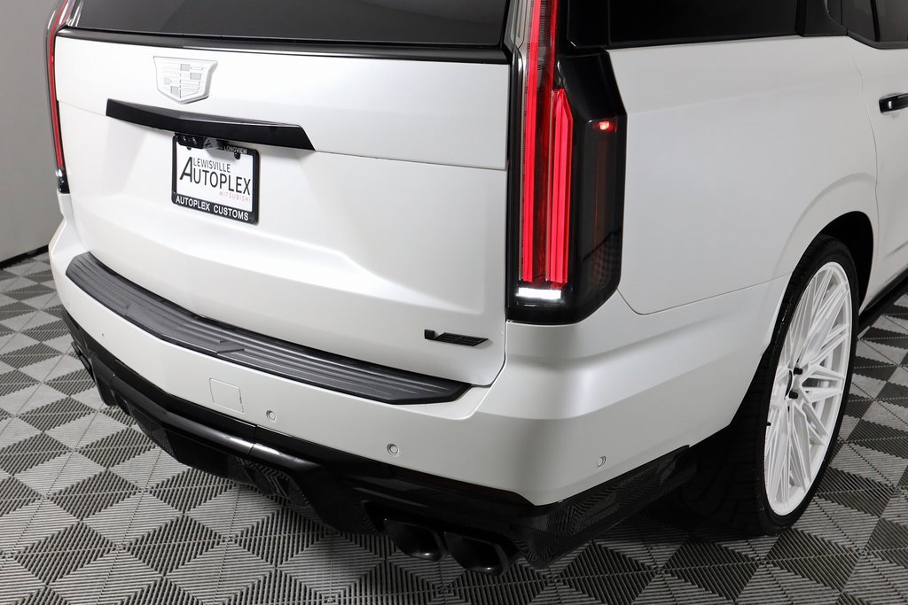 Used 2025 Cadillac Escalade V image 54