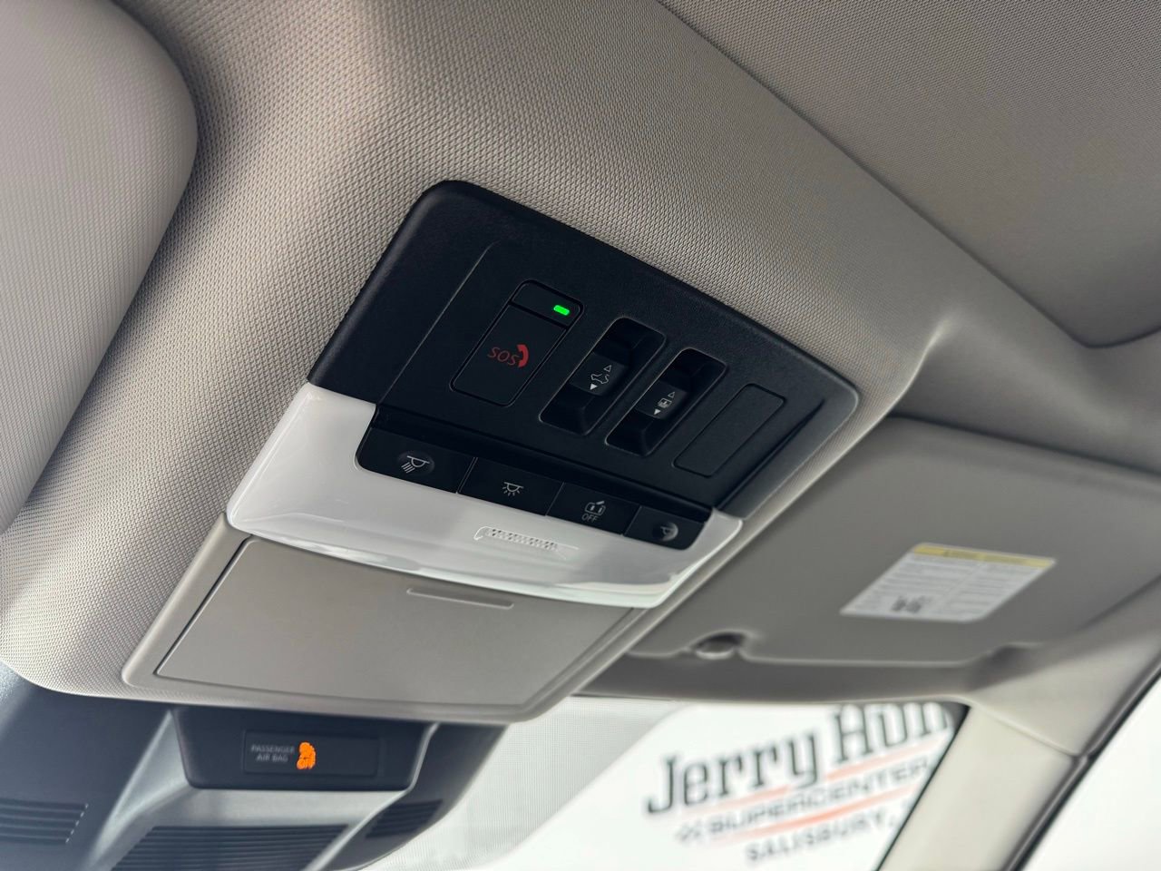 Used 2023 Nissan Rogue SL image 26