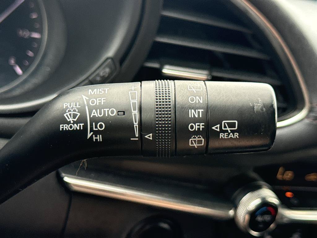 Used 2019 MAZDA MAZDA3 AWD Hatchback w/ Premium Pkg image 10