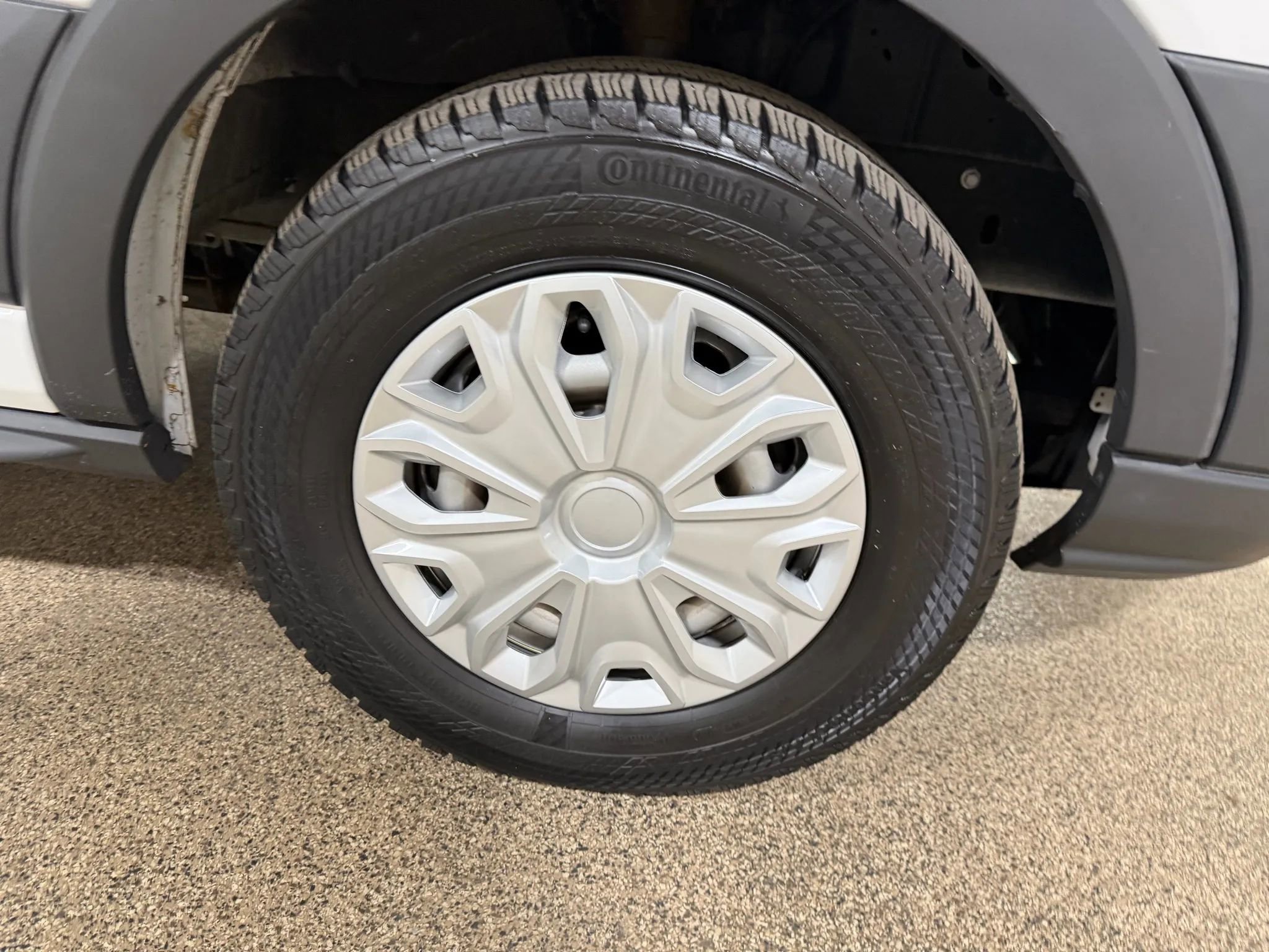 Used 2018 Ford Transit 350 XL image 61