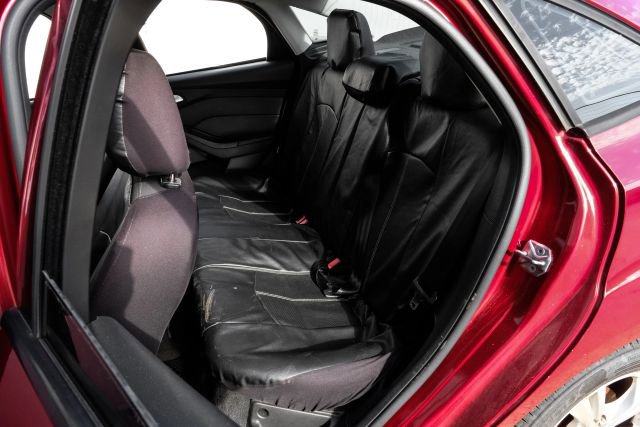 Used 2013 Ford Focus SE image 33