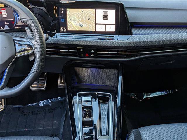 Used 2023 Volkswagen Golf R image 12