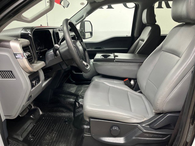 Used 2024 Ford F550 4x4 Crew Cab Super Duty image 33