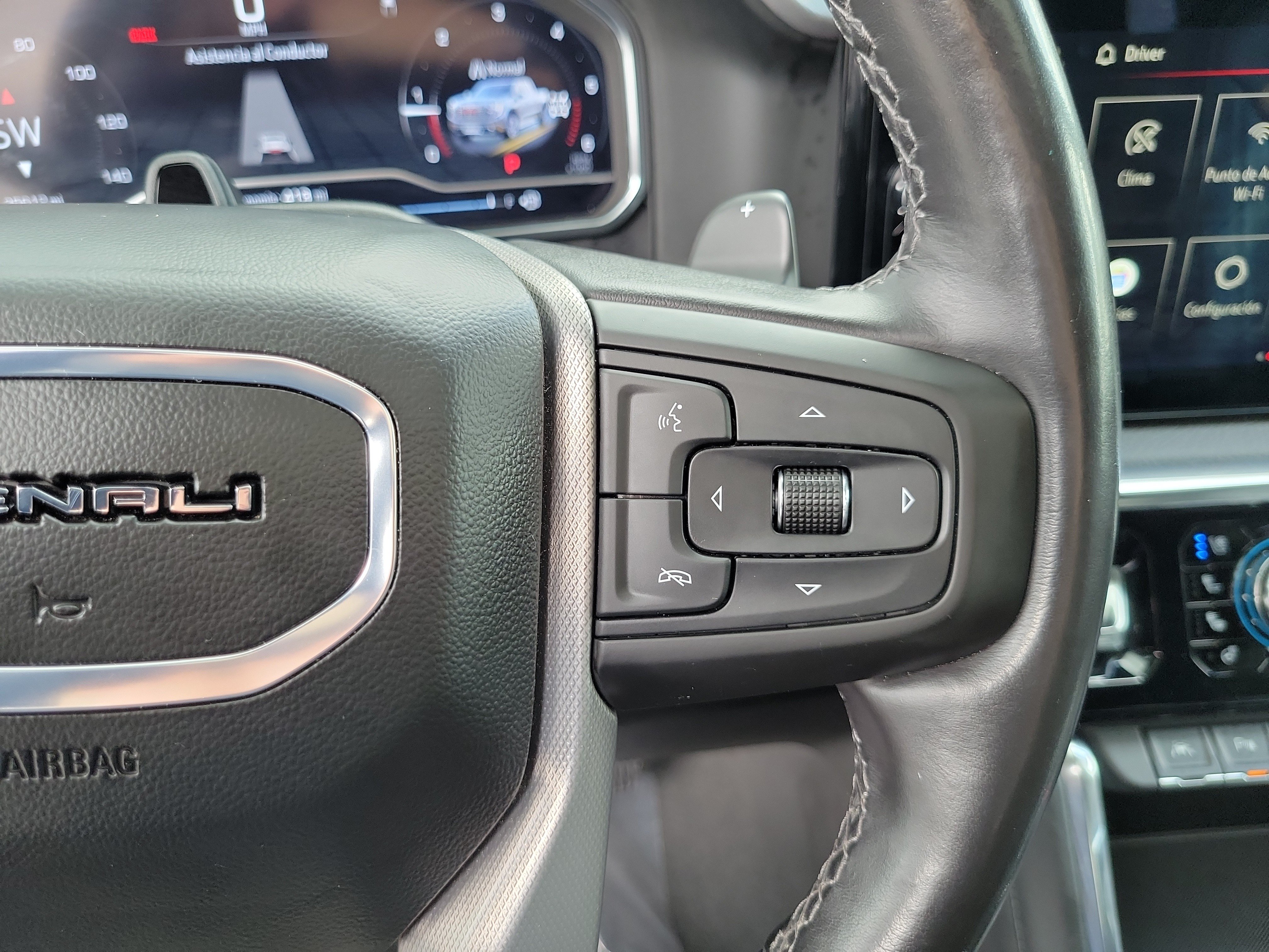 Used 2024 GMC Sierra 1500 Denali AWD/4WD image 21