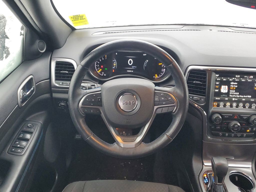 Used 2018 Jeep Grand Cherokee Laredo image 26