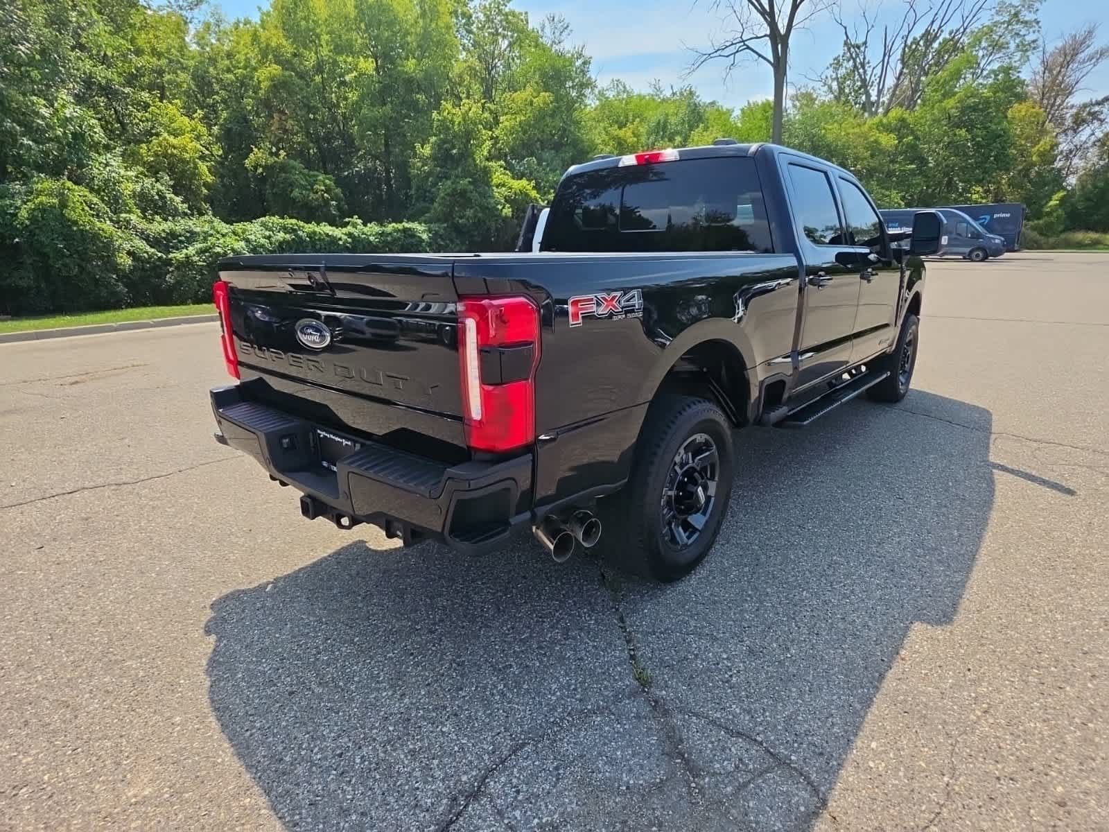 Used 2024 Ford F250 Lariat w/ Lariat Ultimate Package AWD/4WD image 9