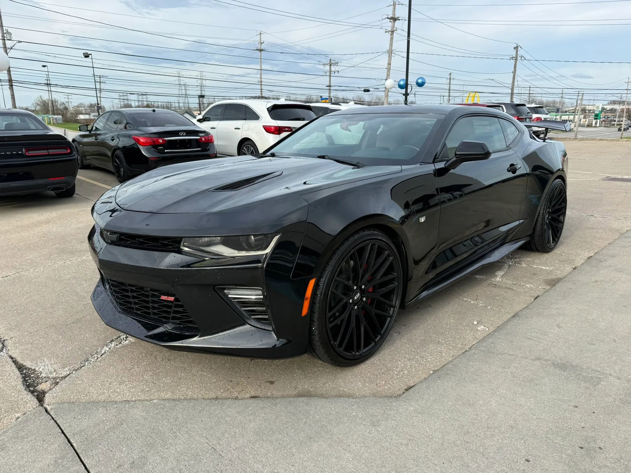 Used 2018 Chevrolet Camaro SS RWD image 5