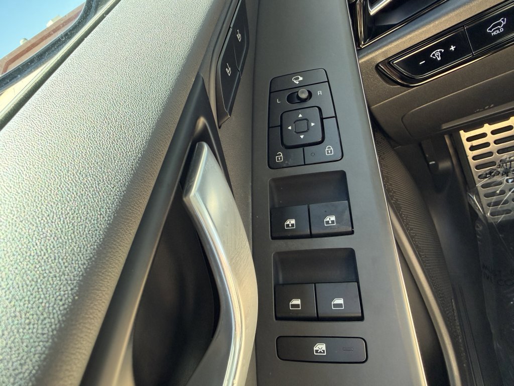 Used 2023 Kia Niro Wave w/ Wave Preserve Package image 25