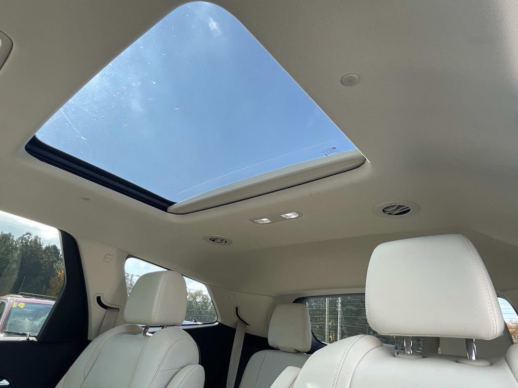 Used 2023 Buick Enclave Essence w/ Experience Buick Package image 15