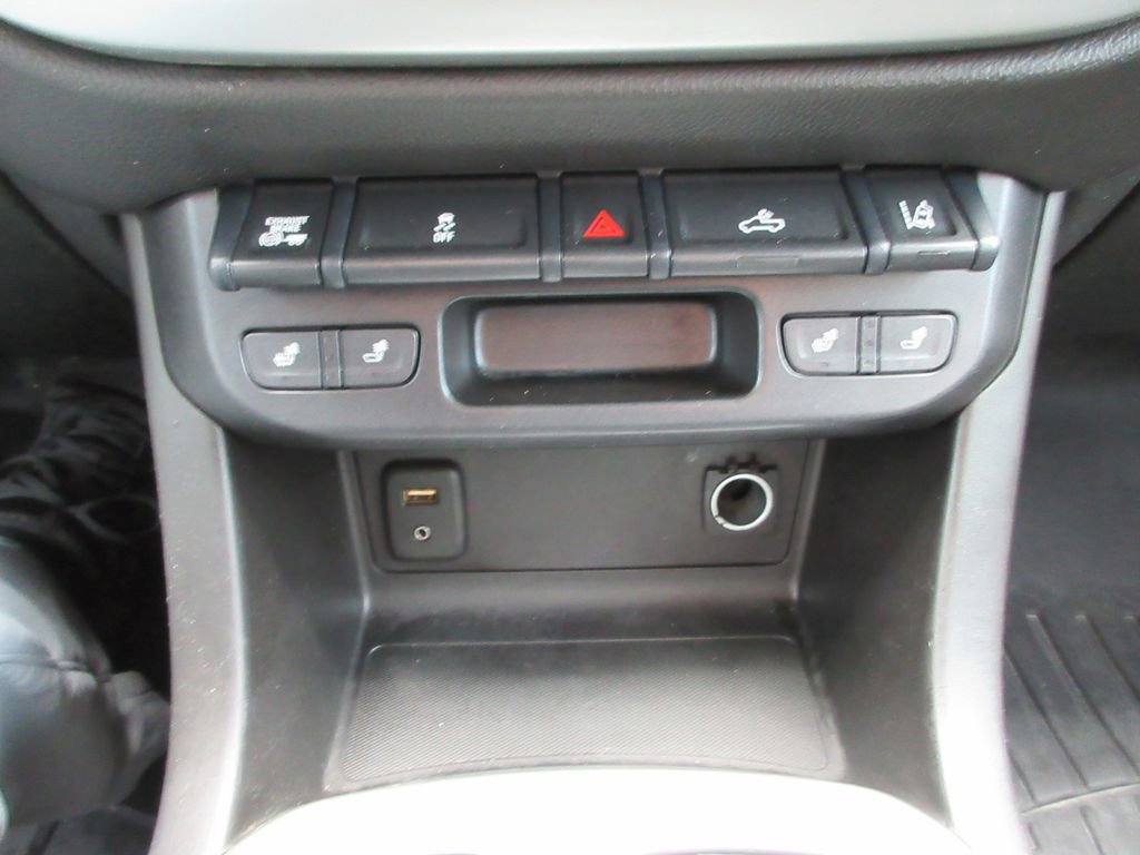 Used 2017 Chevrolet Colorado LT w/ Luxury Package, Chrome image 32