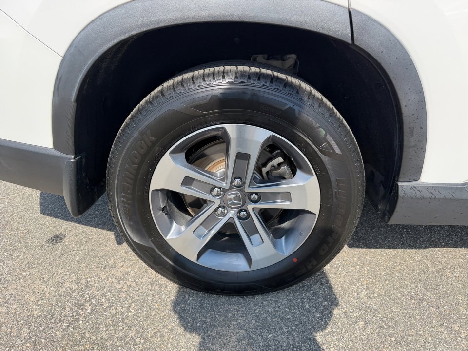 Certified 2023 Honda Pilot Sport image 27