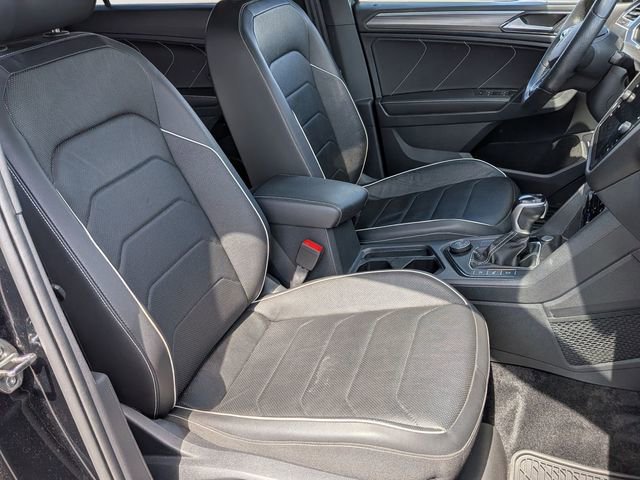 Used 2024 Volkswagen Tiguan SEL R-Line AWD/4WD image 37