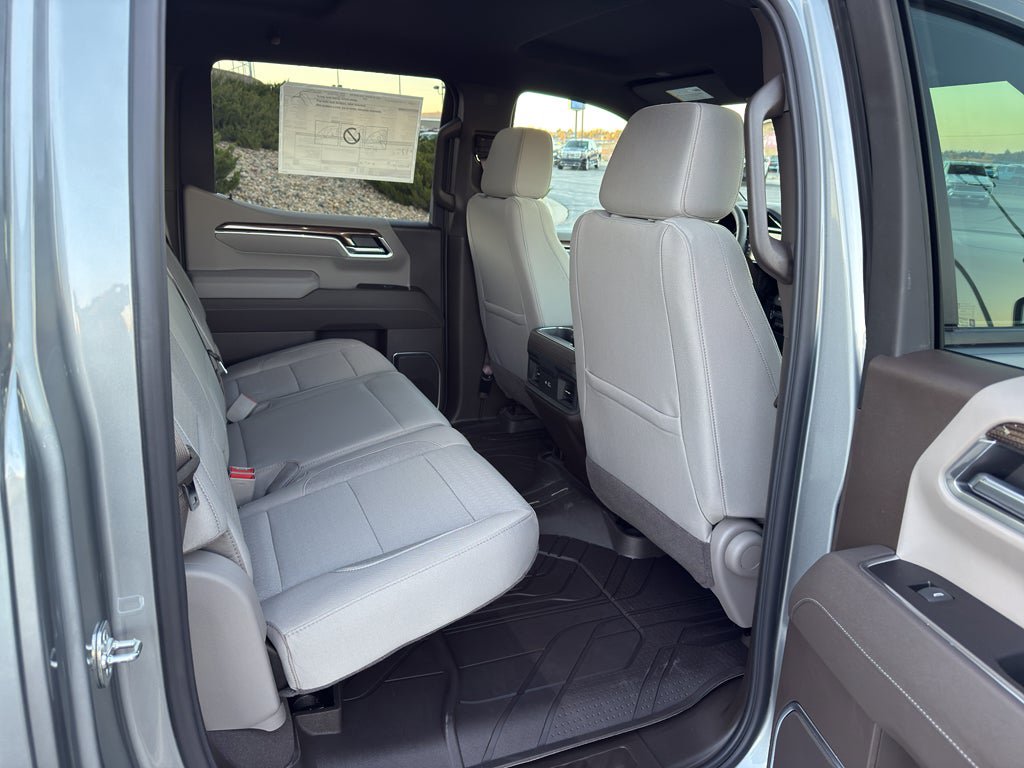 New 2026 Chevrolet Silverado 1500 RST w/ Redline Edition AWD/4WD image 11